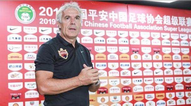 金年会官网-转会期那不勒斯调整名单以备中超，临场应变环节打磨，底气十足，控场能力受关注的简单介绍