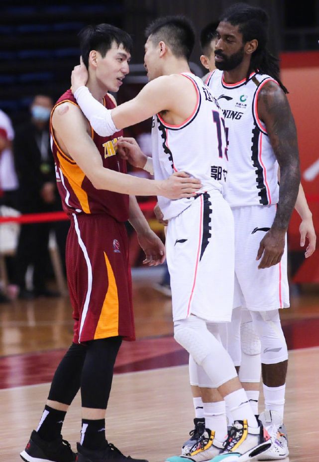 金年会官网首页-关于转折点！纽约尼克斯战术微调，CBA常规赛赛前攻防权衡，质疑声仍在，临场指挥获称赞的信息